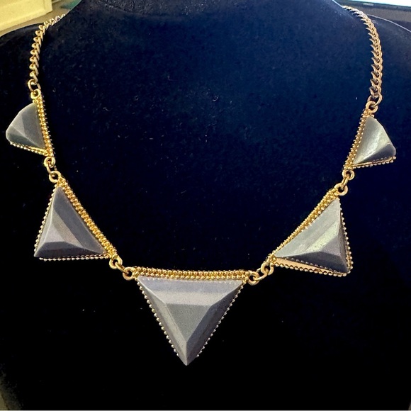 ✨2 for $30✨ Signed DaVinci Vintage Geometric Lavender Gold Tone Bib Necklace - Picture 1 of 14